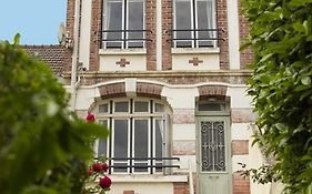 Honfleur House